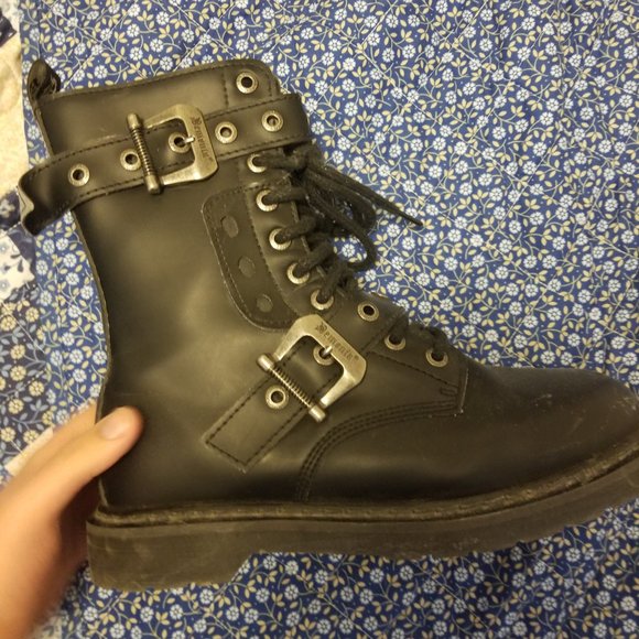 Demonia Bolt 250
